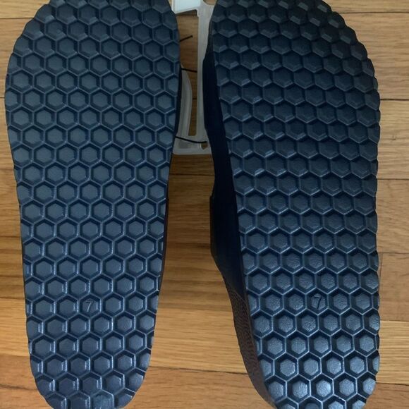 Goodfellow & Co size 7 navy blue sandals - Picture 2 of 2